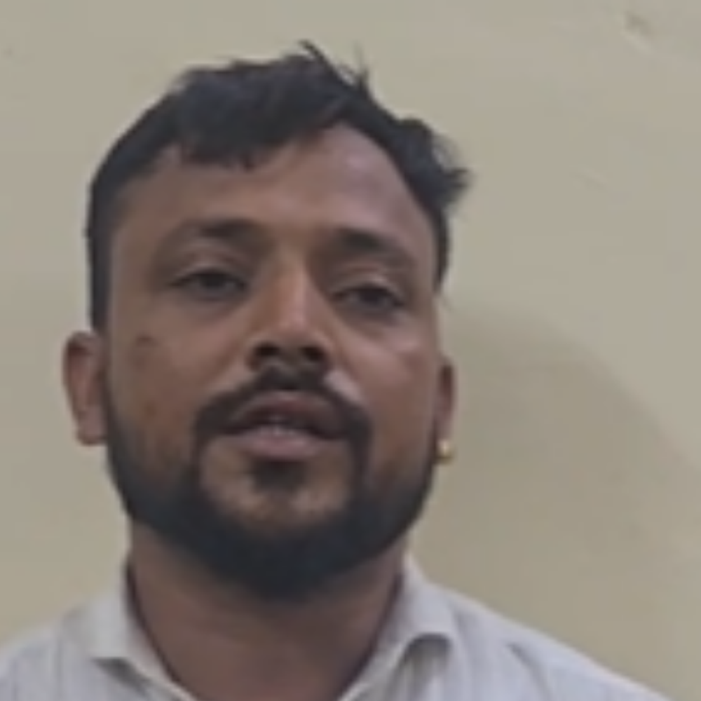 वाळू तस्कराची महसूलसह पोलिसांना शिवीगाळ:पोलिसी खाक्या दाखवताच उतरली झिंग; माफीनाम्याचा व्हिडिओ व्हायरल