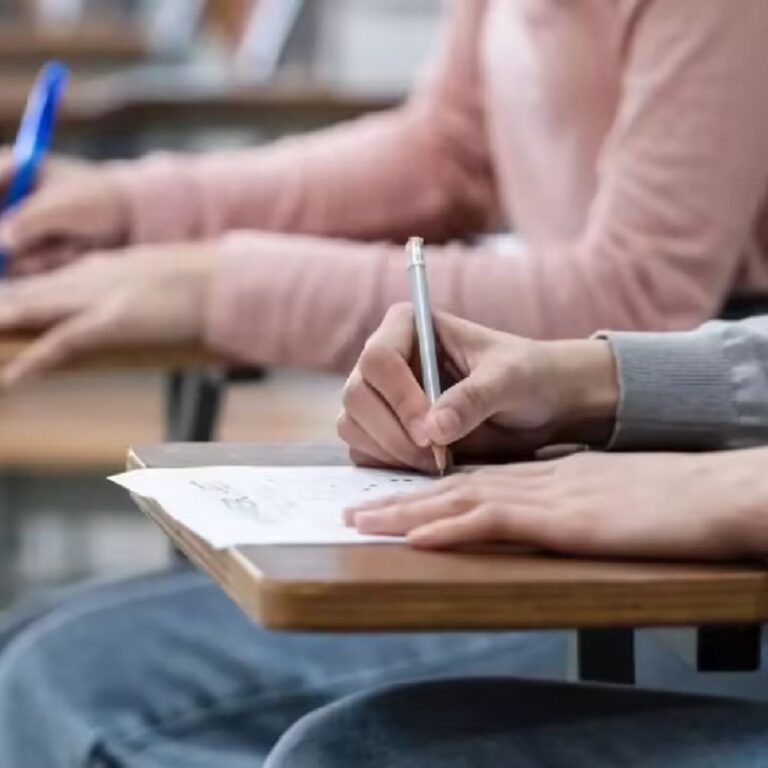 यूपीएससी पूर्व परीक्षेसाठी विनामूल्य प्रशिक्षण!:’SIAC’ तर्फे 2 ऑगस्टला राज्यव्यापी सामायिक प्रवेश परीक्षा – उच्च व तंत्रशिक्षण मंत्री चंद्रकांत पाटील